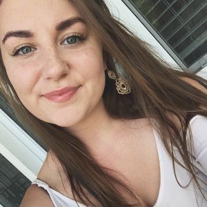 Meet your Posher, Erin